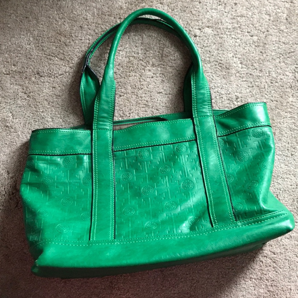 Green shoulder bag